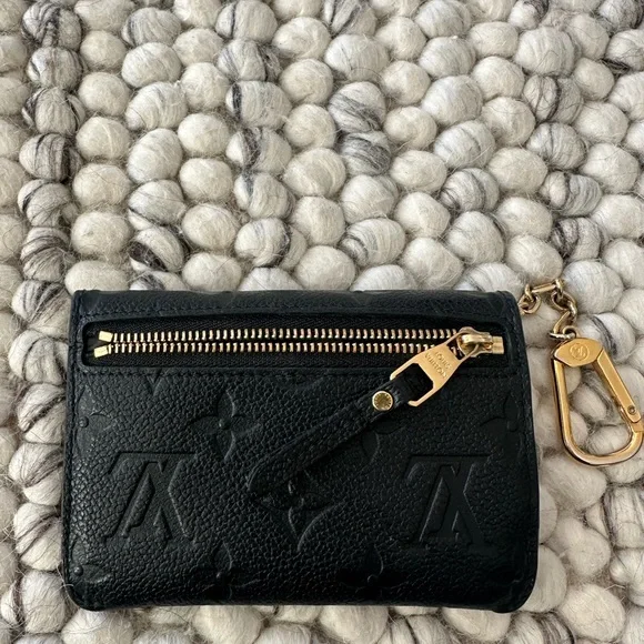 LV black leather authentic Empriente Key Pouch - Picture 2 of 9